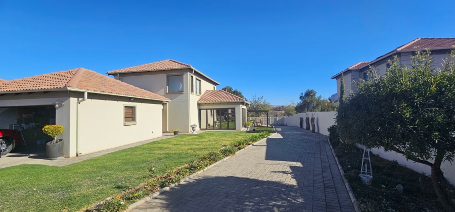 3 Bedroom Property for Sale in Ngwenya River Estate North West